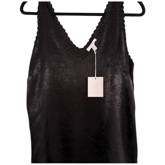 LC Lauren Conrad Tops - {NWT} LAUREN CONRAD - SILK SCALLOPED DOUBLE V DRESS TANK TOP